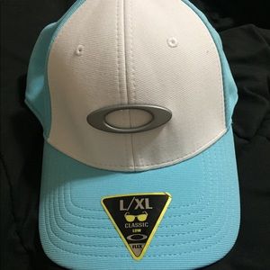 Men’s Oakley hat